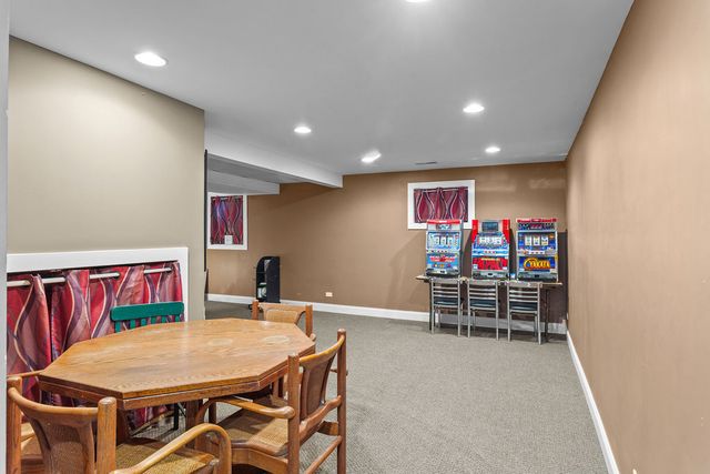 2100 59th Street, Downers Grove, IL 60516