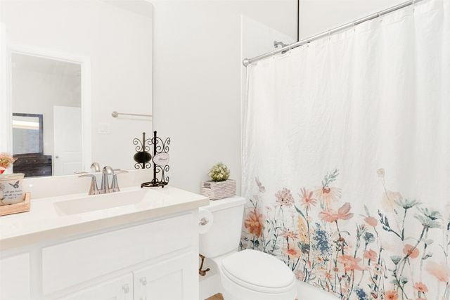 2820 Claude White Creek, Mckinney, TX 75071