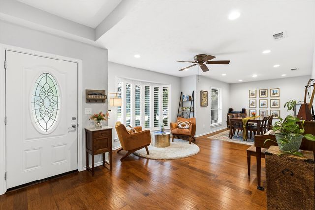 1809 Greenway Drive, Plano, TX 75075