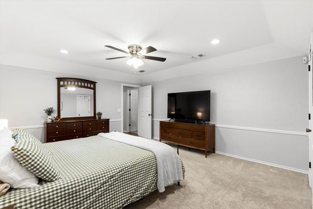 1809 Greenway Drive, Plano, TX 75075