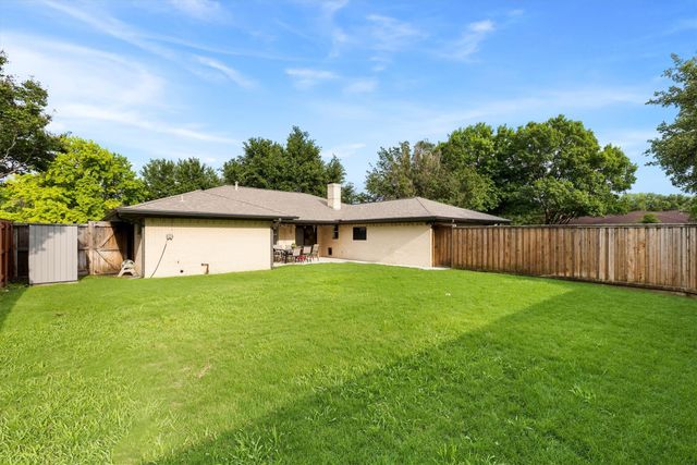 1809 Greenway Drive, Plano, TX 75075