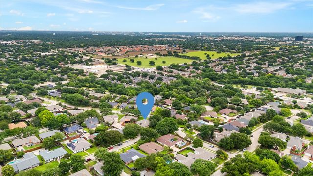 1809 Greenway Drive, Plano, TX 75075