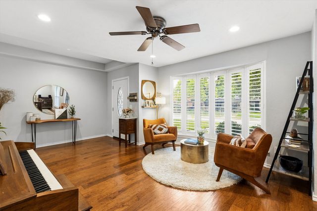 1809 Greenway Drive, Plano, TX 75075