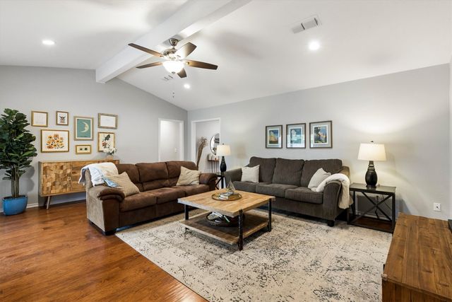 1809 Greenway Drive, Plano, TX 75075