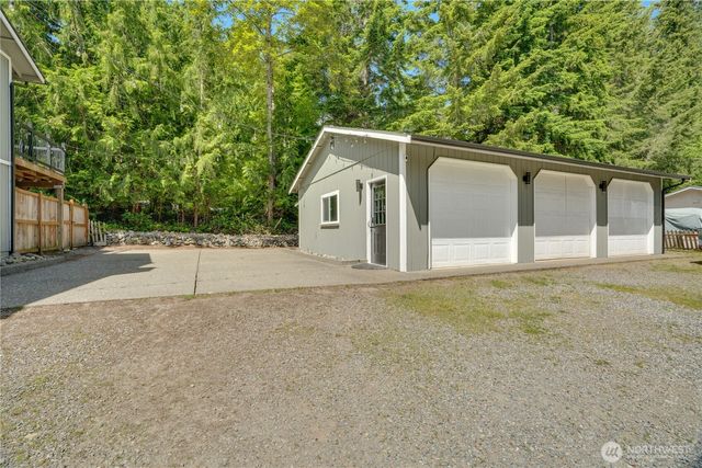 6507 185th Avenue E, Bonney Lake, WA 98391
