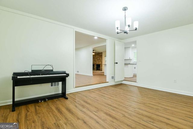 200 Polk Avenue, Dallas, GA 30132