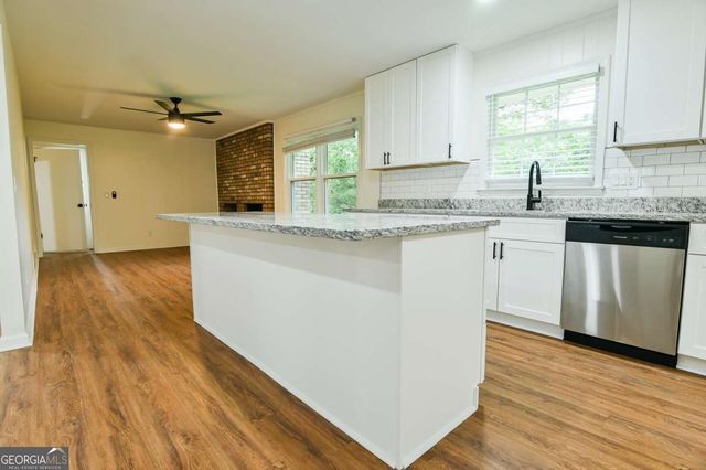 200 Polk Avenue, Dallas, GA 30132