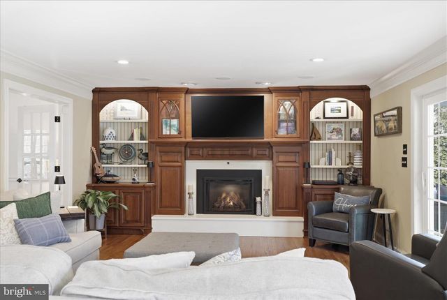 2842 WIMBLEDON LN, Lancaster, PA 17601