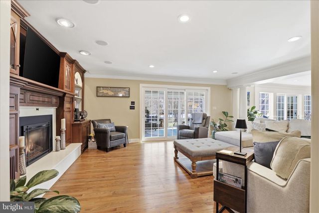 2842 WIMBLEDON LN, Lancaster, PA 17601