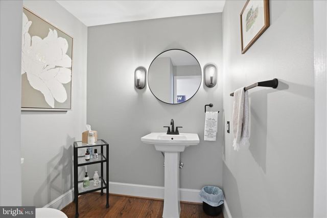 2842 WIMBLEDON LN, Lancaster, PA 17601