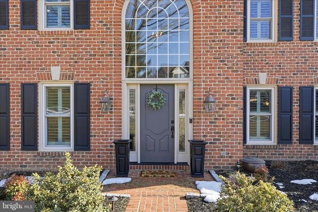 2842 WIMBLEDON LN, Lancaster, PA 17601