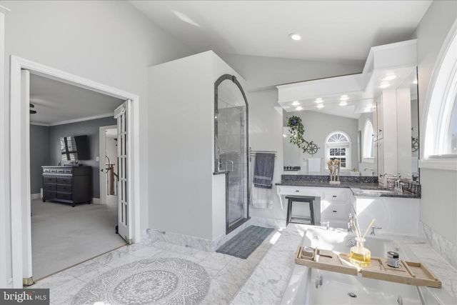 2842 WIMBLEDON LN, Lancaster, PA 17601