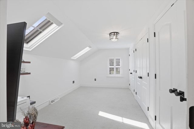 2842 WIMBLEDON LN, Lancaster, PA 17601