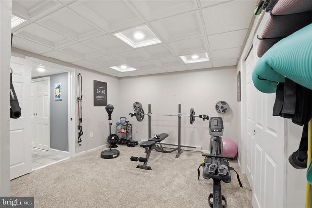 2842 WIMBLEDON LN, Lancaster, PA 17601