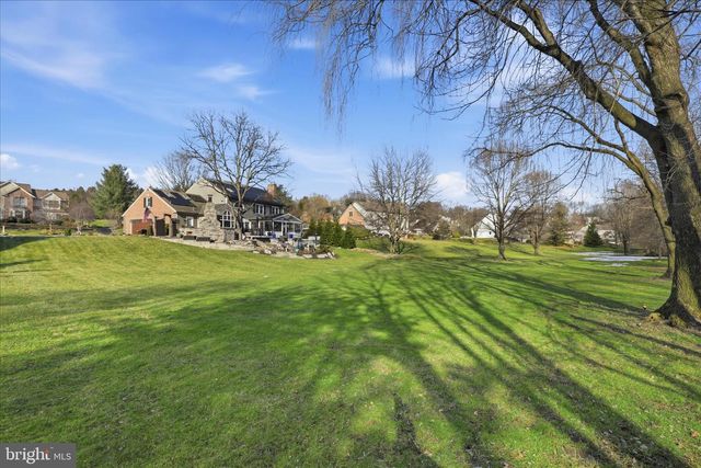 2842 WIMBLEDON LN, Lancaster, PA 17601