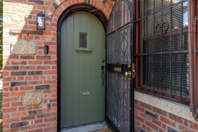 5569 Kings Highway, Brooklyn, NY 11203