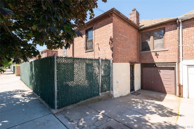 5569 Kings Highway, Brooklyn, NY 11203