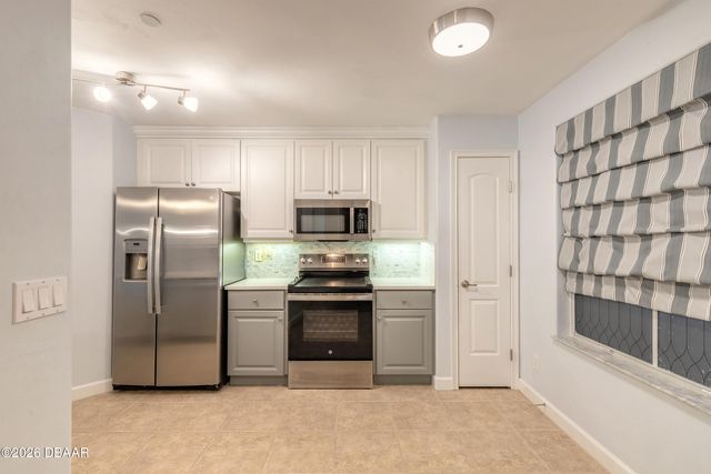 424 Luna Bella Ln Apt 415, New Smyrna Beach, FL 32168
