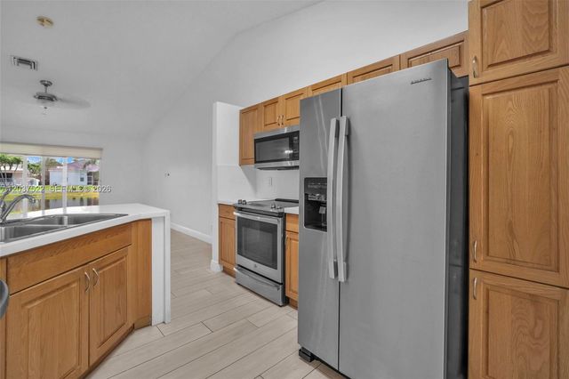1918 Andromeda Ln 1918, Weston, FL 33327