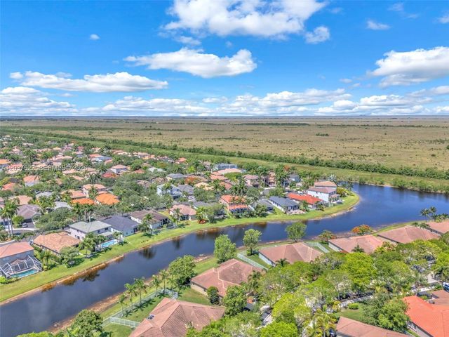 1918 Andromeda Ln 1918, Weston, FL 33327