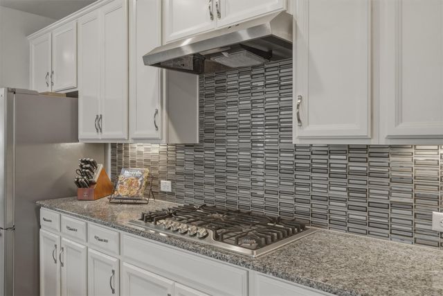 7521 Pondview Lane, Fort Worth, TX 76123