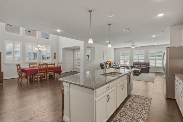 7521 Pondview Lane, Fort Worth, TX 76123