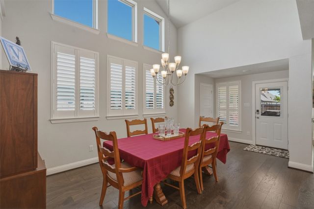 7521 Pondview Lane, Fort Worth, TX 76123