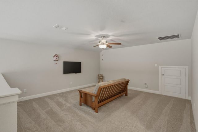 7521 Pondview Lane, Fort Worth, TX 76123