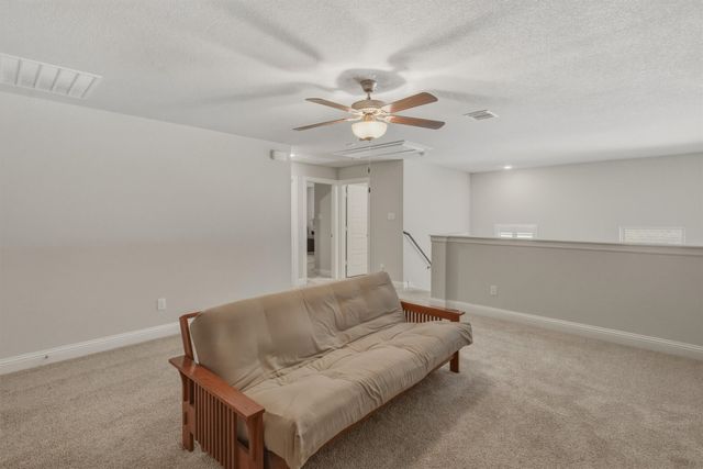 7521 Pondview Lane, Fort Worth, TX 76123