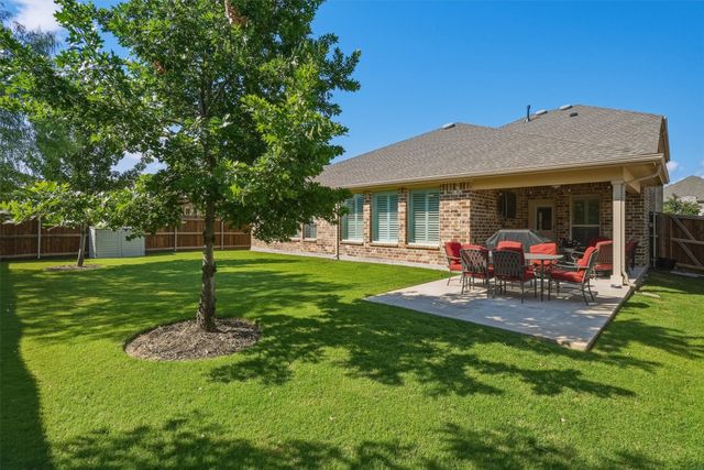 7521 Pondview Lane, Fort Worth, TX 76123