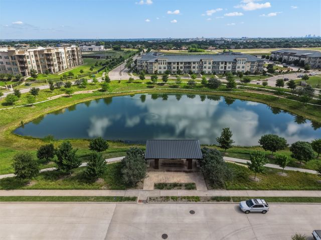 7521 Pondview Lane, Fort Worth, TX 76123