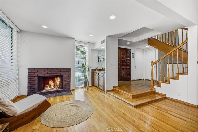 5305 White Oak Avenue, Encino, CA 91316