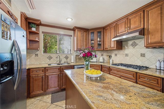 5305 White Oak Avenue, Encino, CA 91316