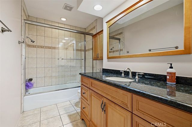 5305 White Oak Avenue, Encino, CA 91316