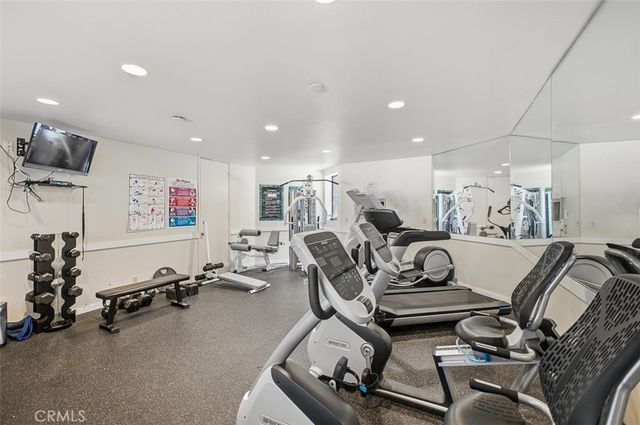 5305 White Oak Avenue, Encino, CA 91316