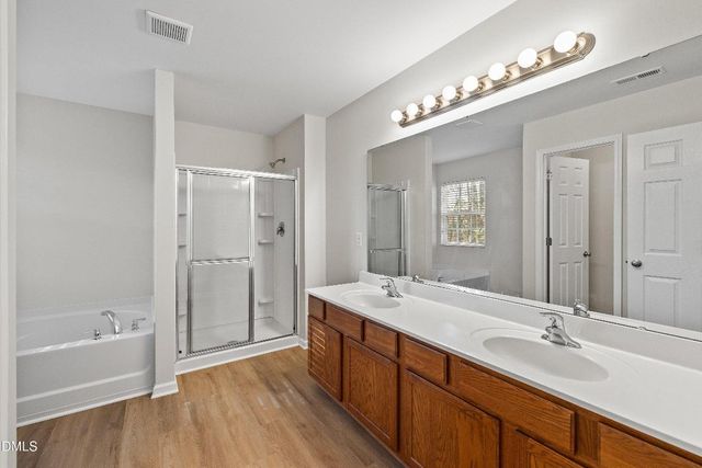 5060 Stonewood Pines Drive, Knightdale, NC 27545