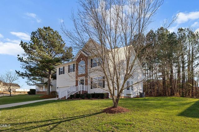 5060 Stonewood Pines Drive, Knightdale, NC 27545