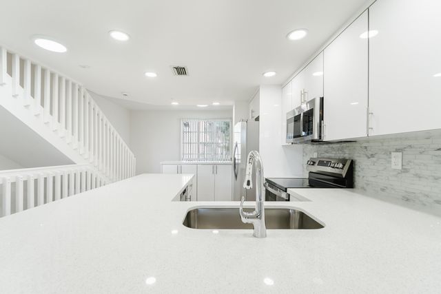 20889 Saint Andrews Boulevard, Boca Raton, FL 33433