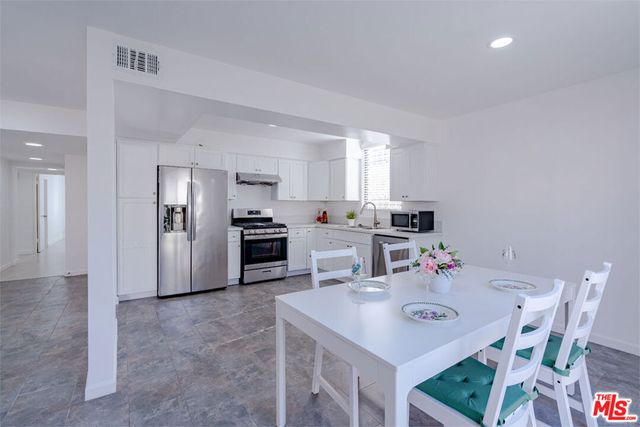 1017 S BEDFORD Street 2, Los Angeles, CA 90035