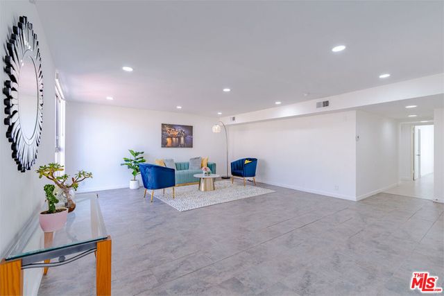 1017 S BEDFORD Street 2, Los Angeles, CA 90035