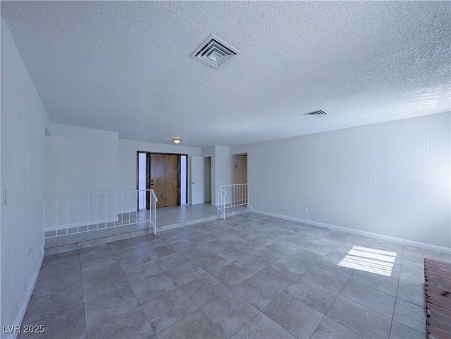 3667 Descanso Street, Las Vegas, NV 89121