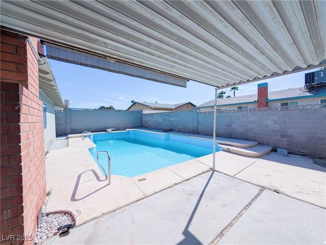 3667 Descanso Street, Las Vegas, NV 89121