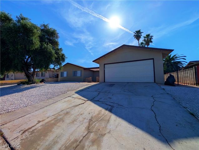 3667 Descanso Street, Las Vegas, NV 89121