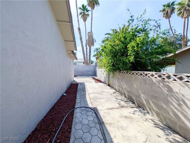 3667 Descanso Street, Las Vegas, NV 89121