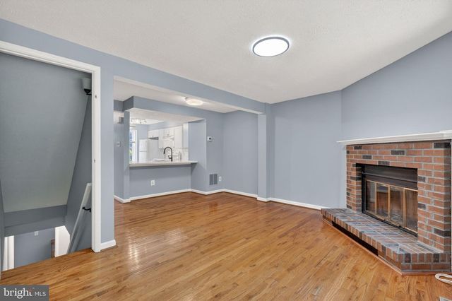 6844 HEATHERWAY CT, Alexandria, VA 22315