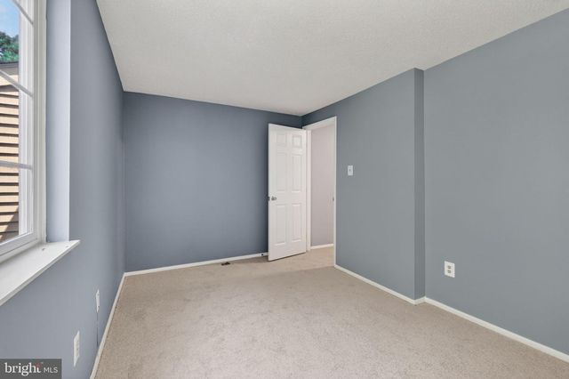 6844 HEATHERWAY CT, Alexandria, VA 22315