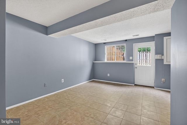 6844 HEATHERWAY CT, Alexandria, VA 22315