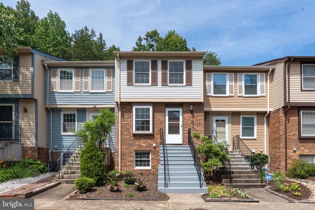 6844 HEATHERWAY CT, Alexandria, VA 22315
