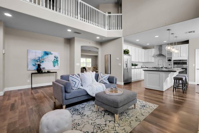 10112 Frank Greg Way, Elk Grove, CA 95757