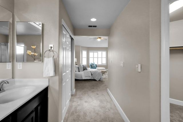 10112 Frank Greg Way, Elk Grove, CA 95757
